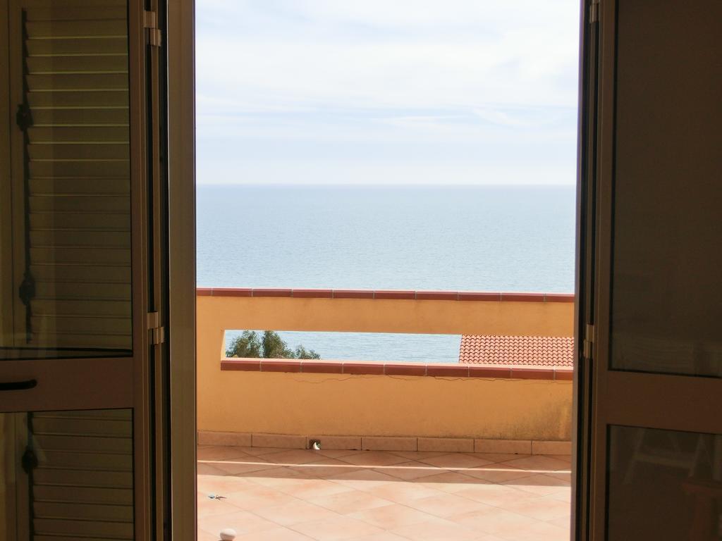 Holiday Beach Lumia Шакка Номер фото